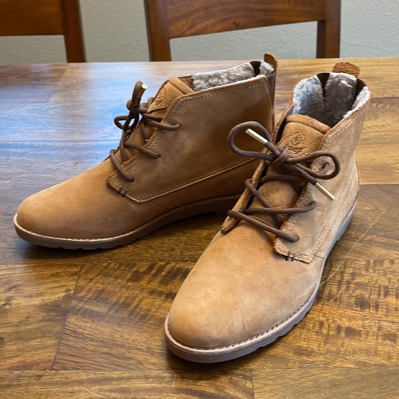 Reef Shoes - Reef Women’s Voyage Desert WT Boots, NWOT